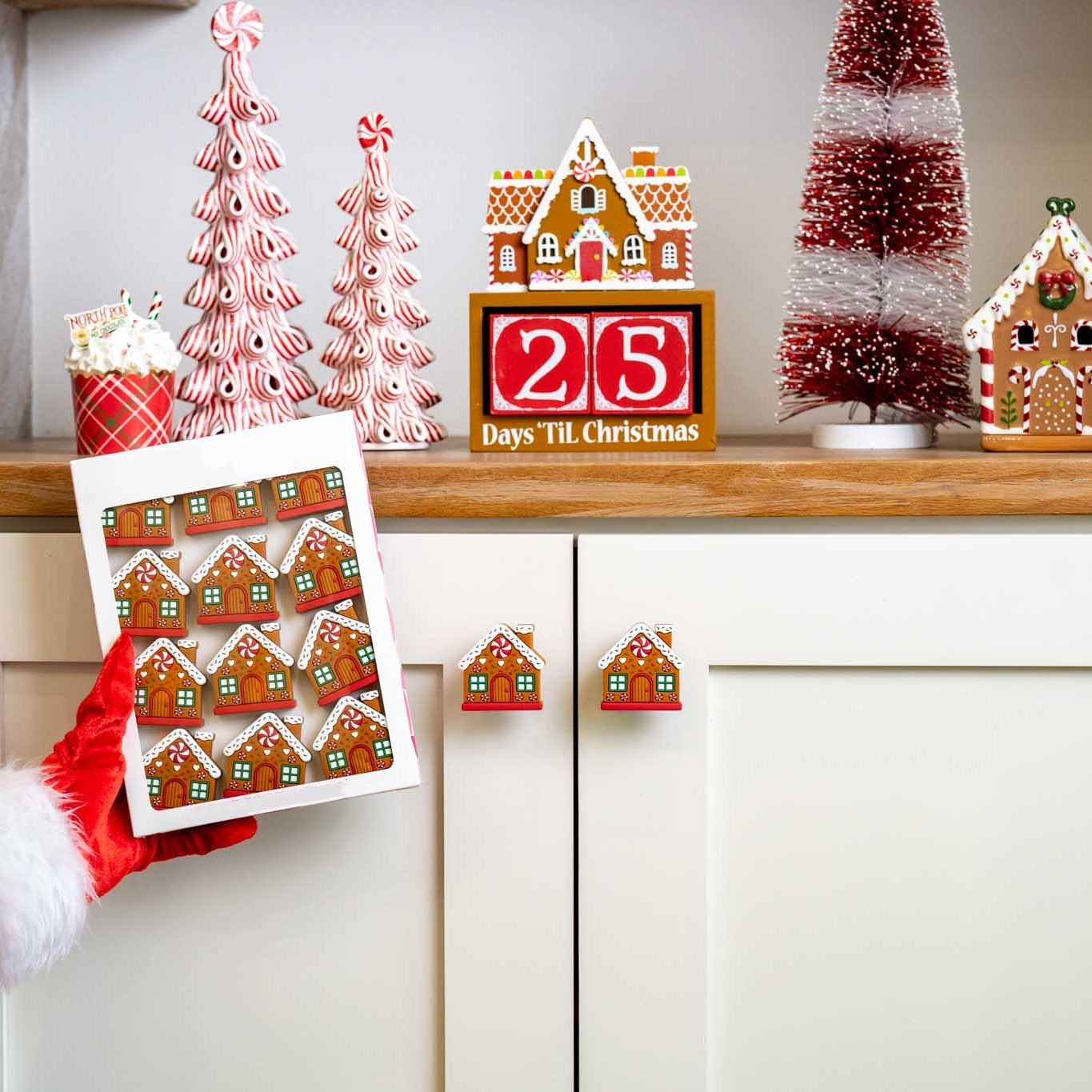 š„Super Sale - 49% OFFš„Set of 5 pcs Gingerbread House Knob Cover