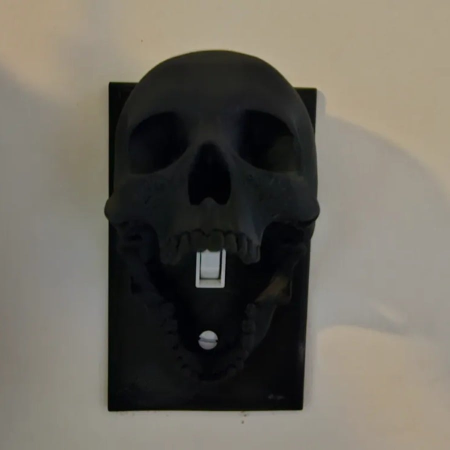 🎃Turn On the Fright! Skull Light Switch Covers for Halloween Vibes💀