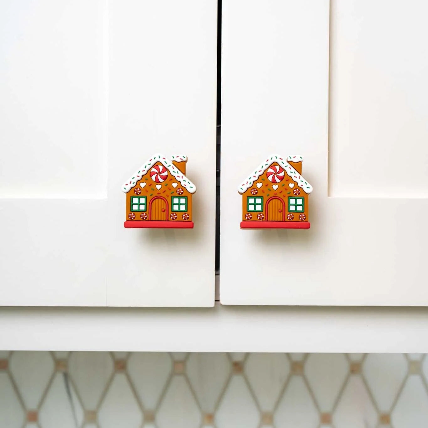 š„Super Sale - 49% OFFš„Set of 5 pcs Gingerbread House Knob Cover